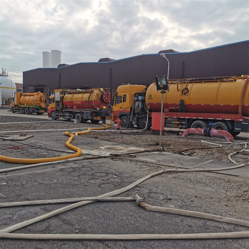 河东污水池清理