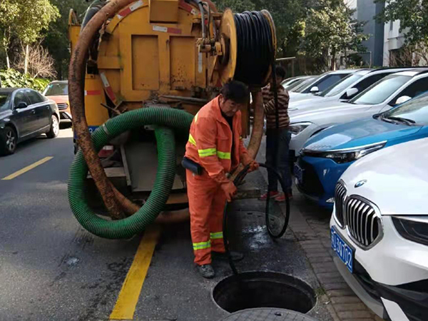 河东排污管道清淤